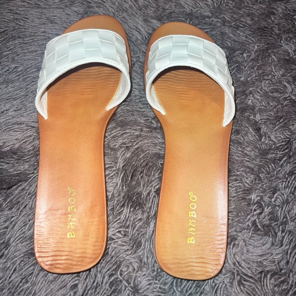 Size 7 Bamboo slides